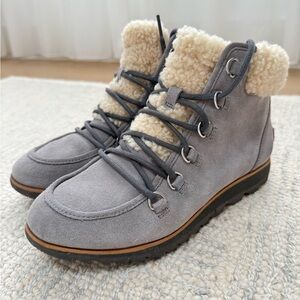 Sorel booties size 7